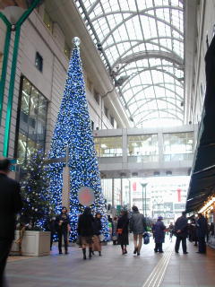 ブルークリスマスツリー