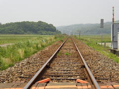 線路は続くよ
