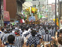 土居流の舁き山