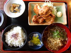 そばと唐揚げ定食