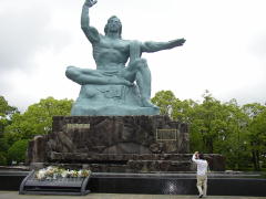 平和祈念像