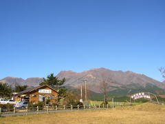 くじゅう連山を望む