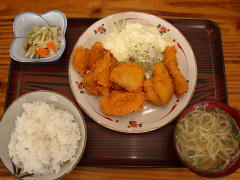 ジャンボフライ定食(p5160078.jpg)