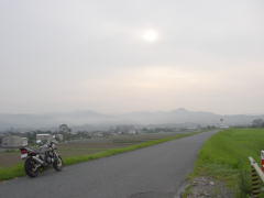 朝靄