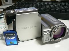 COOLPIX S4
