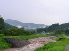 大暴れの北里川