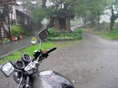 奴留湯温泉で雨宿り