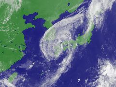 台風10号(ウーコン)の赤外画像