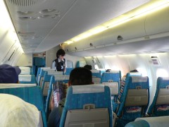 DHC-8-103機内