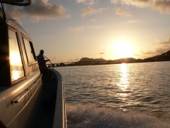 夕陽に向かって疾走