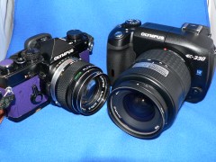 E-330とOM-1