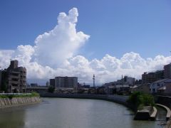 まだまだ夏空