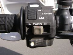 XLR125Rの左スイッチ