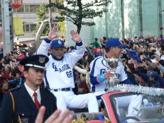 落合監督と井上