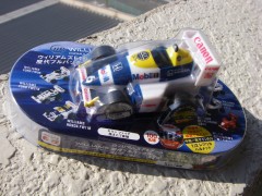 FW11Bのプルバックカー