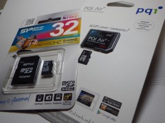 micro SDHC 32GBとPQI Air Card