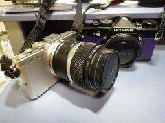 ZUIKO 50mm F1.4装着