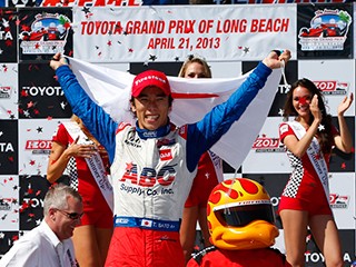 佐藤琢磨が悲願のインディカー初優勝を飾る
