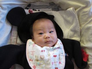 ミニーの着ぐるみを着たあいかちゃん