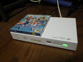 CD2枚分くらいの設置面積