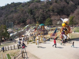 広島県内でも有数の規模を誇る大型遊具