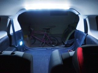車内前方から