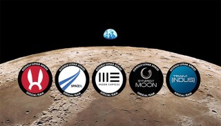 探査機の打ち上げ契約を確定した5チーム。左からHAKUTO（日本）、SpaceIL（イスラエル）、Moon Express（米国）、Synergy Moon（国際）、TeamIndus（インド）