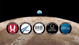 探査機の打ち上げ契約を確定した5チーム。左からHAKUTO(日本)、SpaceIL(イスラエル)、Moon Express(米国)、Synergy Moon(国際)、TeamIndus(インド)