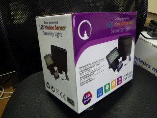 LED60灯搭載 人感センサーライト 850lm