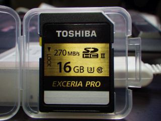 SDHCなSDXU-C016G