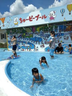 気温35℃、水温32℃