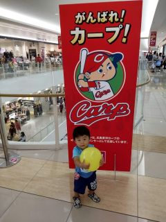 カープ坊やと広大くん
