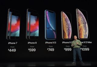 XRは$749~、XSは$999~、XS Maxは$1099~