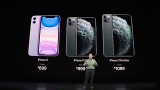iPhone 11は$699から